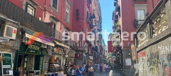 2 rooms Apartment in Naples, Italy No. 295693 3
