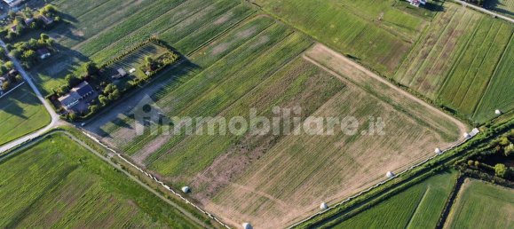 Lagerhaus in Campegine, Italy 1633m², Nr. 259943 12