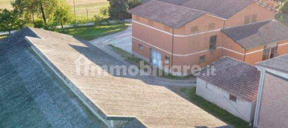 Lagerhaus in Campegine, Italy 1633m², Nr. 259943 9
