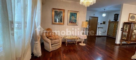 3 bedrooms Apartment in Vigevano, Italy No. 11868 3