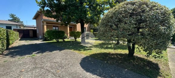 Villa de 3 habitaciónes en Flero, Italy No. 159922 10