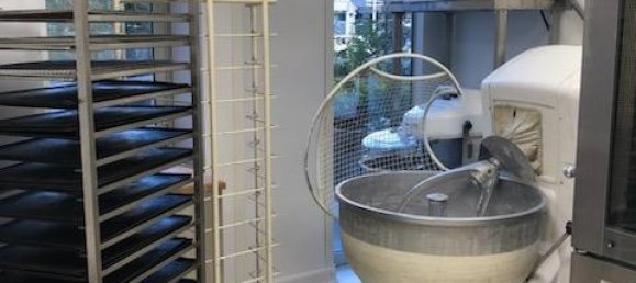 200m² Commercial property in Lyon, France No. 302464 6