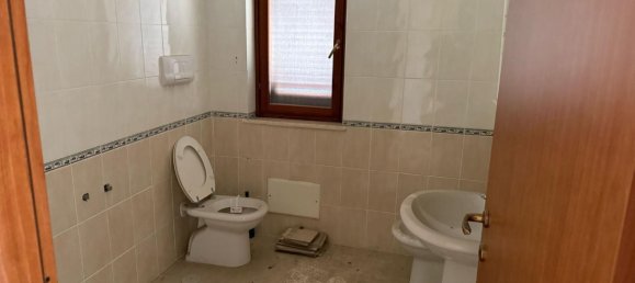 120m² Office in Orta di Atella, Italy No. 57775 25