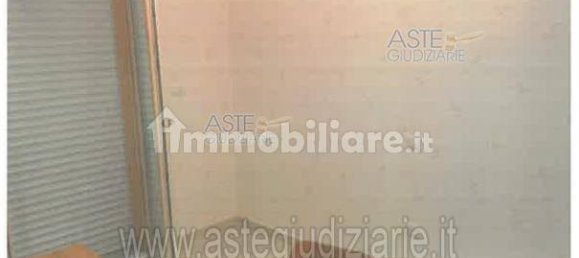 4-salle Appartement à Roseto degli Abruzzi, Italy No. 98293 4