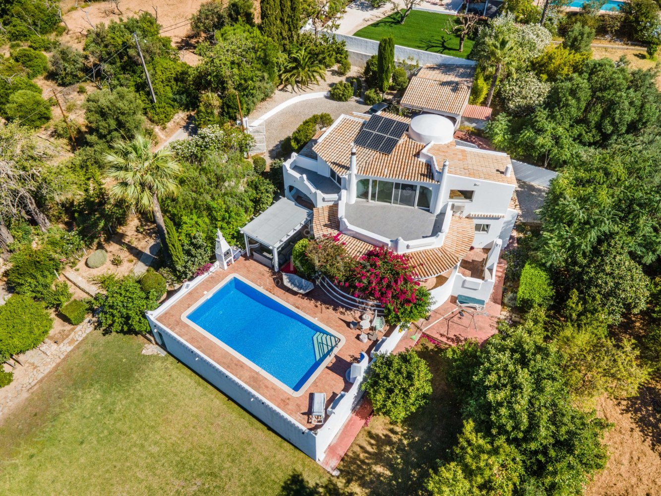 4 bedrooms Villa in Faro, Portugal No. 106807