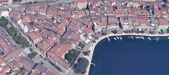 Квартира с 3 комнатами в Сало, Италия № 13742 4