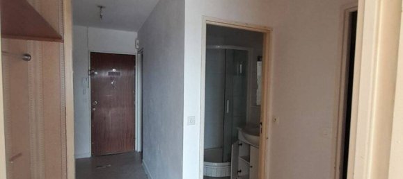 3-Zimmer Wohnung in Grigny, France, Nr. 334498 6