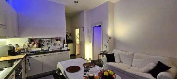 Квартира с 3 комнатами в Комо, Италия № 333703 16