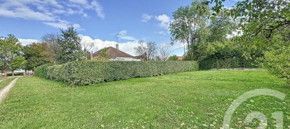 752m² Land in Saint-Jean-le-Blanc, France No. 219035 4