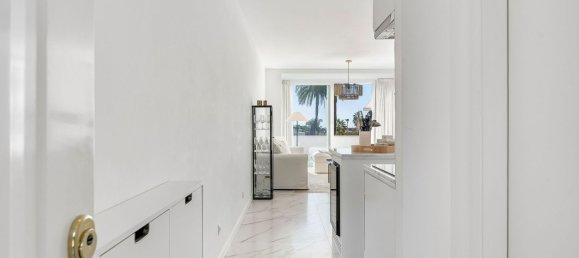 3 bedrooms Apartment in Marbella, Spain No. 149466 3