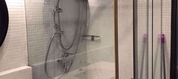 Apartamento com 2 quartos em condomínio em Khlong San, Thailand N.º 10203 2