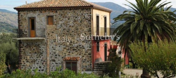 16 bedrooms Castles in Castiglione di Sicilia, Italy No. 83793 16