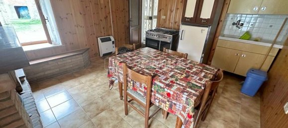 4 rooms House in Prignano sulla Secchia, Italy No. 80183 5