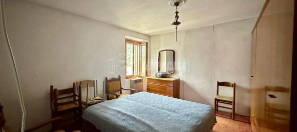 4 rooms House in Prignano sulla Secchia, Italy No. 80183 10