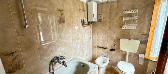 4 rooms House in Prignano sulla Secchia, Italy No. 80183 15