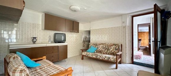 4 rooms House in Prignano sulla Secchia, Italy No. 80183 7
