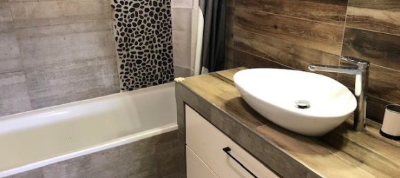 1 bedroom Apartment in Courbevoie, France No. 178791 6