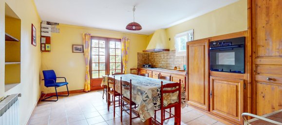 3 bedrooms House in Baron, France No. 111497 2