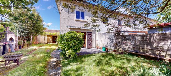 3 bedrooms House in Baron, France No. 111497 4