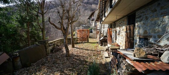 6 rooms House in Valdilana, Italy No. 109502 4
