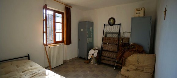 6 rooms House in Valdilana, Italy No. 109502 21