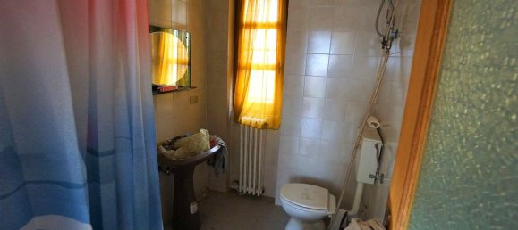 6 rooms House in Valdilana, Italy No. 109502 23