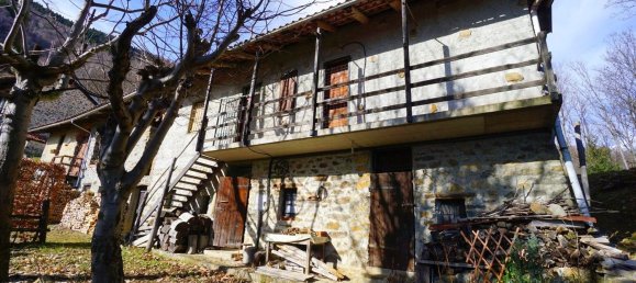 6 rooms House in Valdilana, Italy No. 109502 5