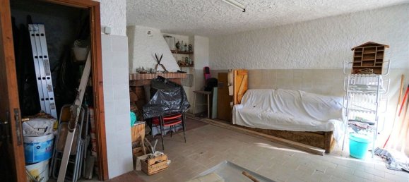 6 rooms House in Valdilana, Italy No. 109502 16