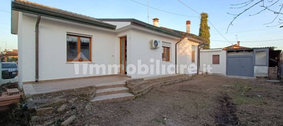 2 bedrooms Villa in Cavarzere, Italy No. 255567 11