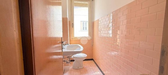 3 bedrooms Apartment in Padua, Italy No. 370240 5