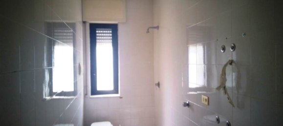 48m² Office in Baronissi, Italy No. 321025 5