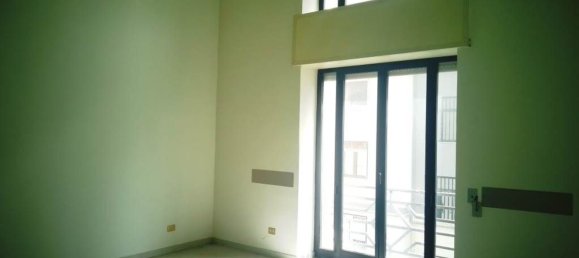 48m² Office in Baronissi, Italy No. 321025 2