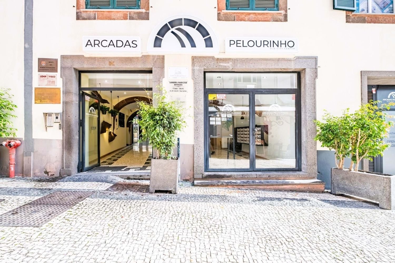 160m² Office in Funchal, Portugal No. 143428