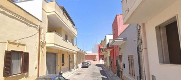 Apartamento de 3 habitaciónes en Trepuzzi, Italy No. 221892 12