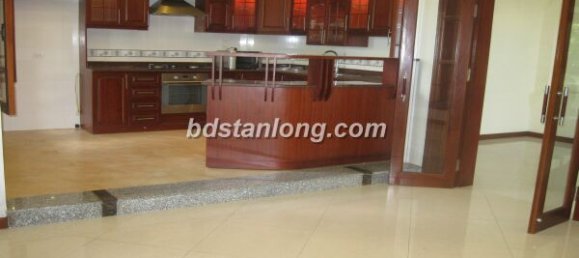 5 bedrooms Villa in Tay Ho, Vietnam No. 7175 3