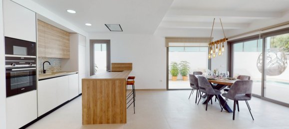 3 Schlafzimmer Villa in Villamartin, Spain, Nr. 8826 7