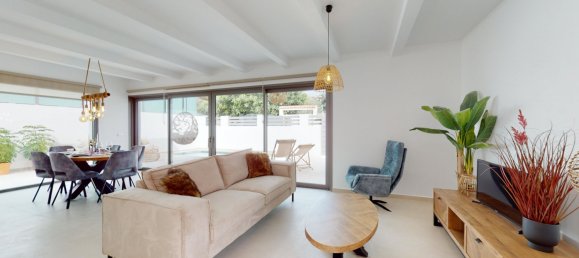 3 Schlafzimmer Villa in Villamartin, Spain, Nr. 8826 6