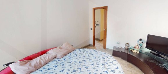 3 rooms House in Pomigliano d'Arco, Italy No. 22385 12