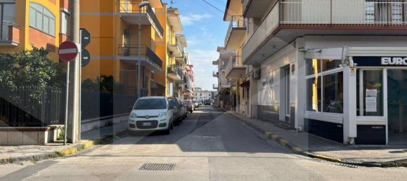 3 rooms House in Pomigliano d'Arco, Italy No. 22385 23