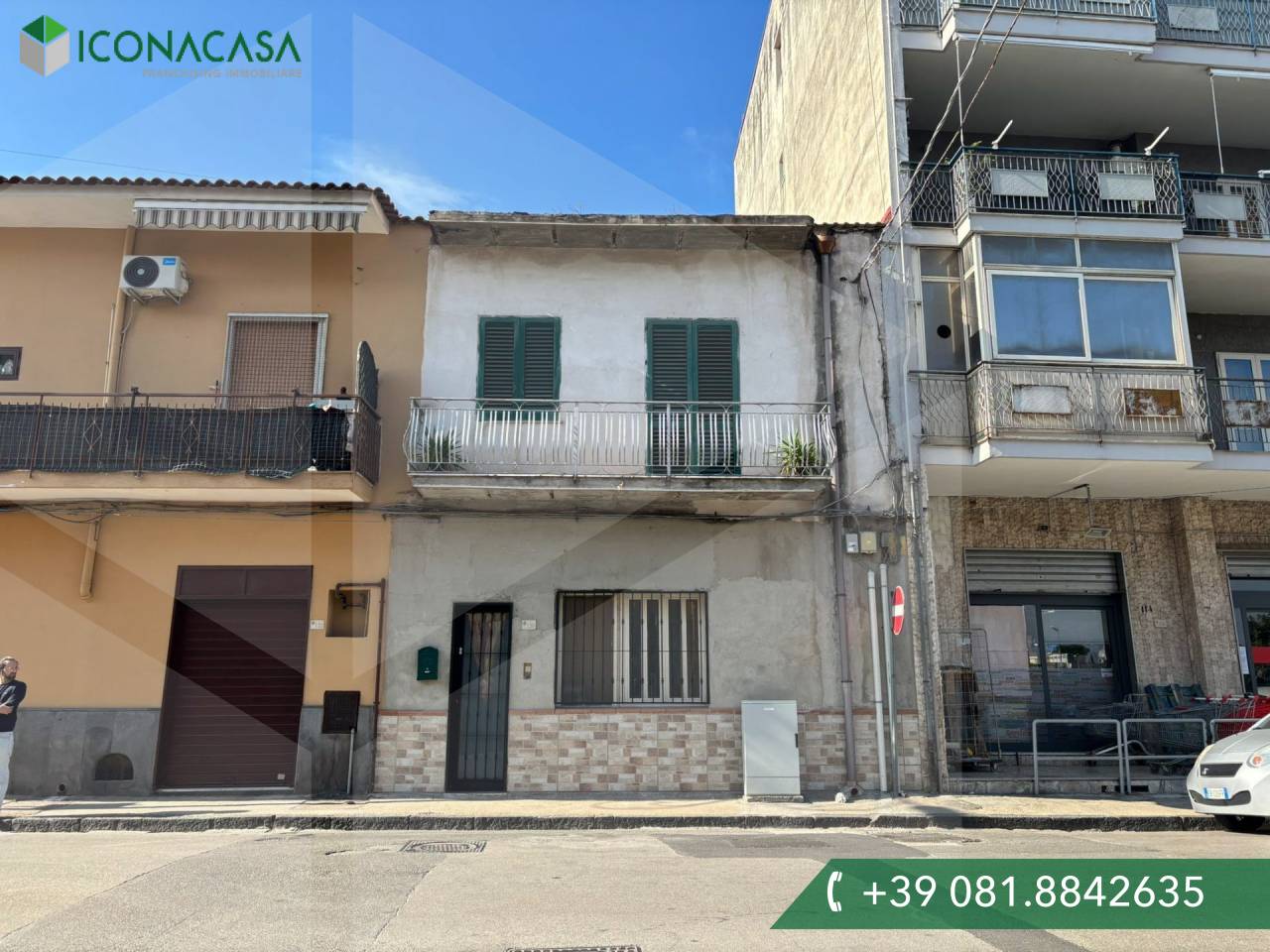 3 rooms House in Pomigliano d'Arco, Italy No. 22385