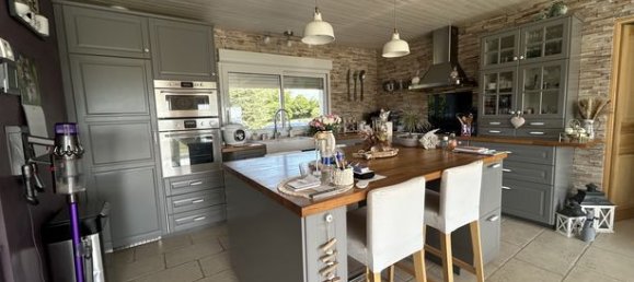 4 bedrooms House in Correze, France No. 303757 2