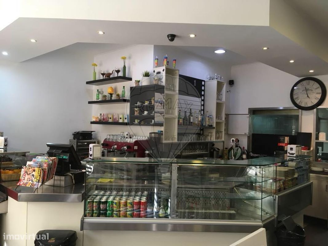 Gewerbliche Immobilie in Lisbon, Portugal 110m², Nr. 168618