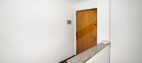 2غرفة مكتب في Legnano, Italy رقم 24888 2