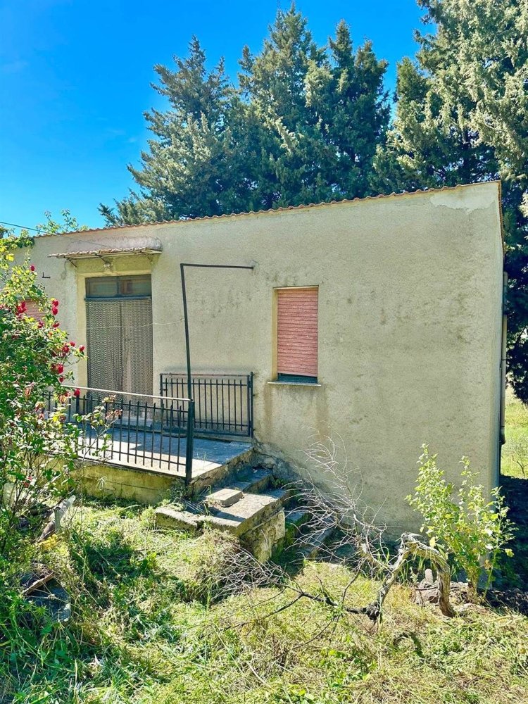 Дом с 3 комнатами в Кьюза Склафани, Италия № 137732