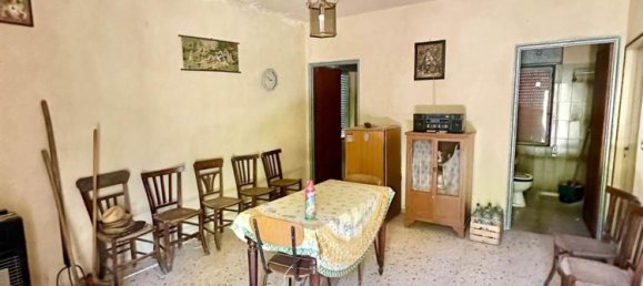 Дом с 3 комнатами в Кьюза Склафани, Италия № 137732 3