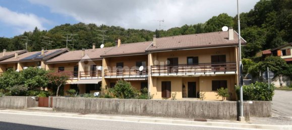 4 bedrooms House in Udine, Italy No. 313646 2