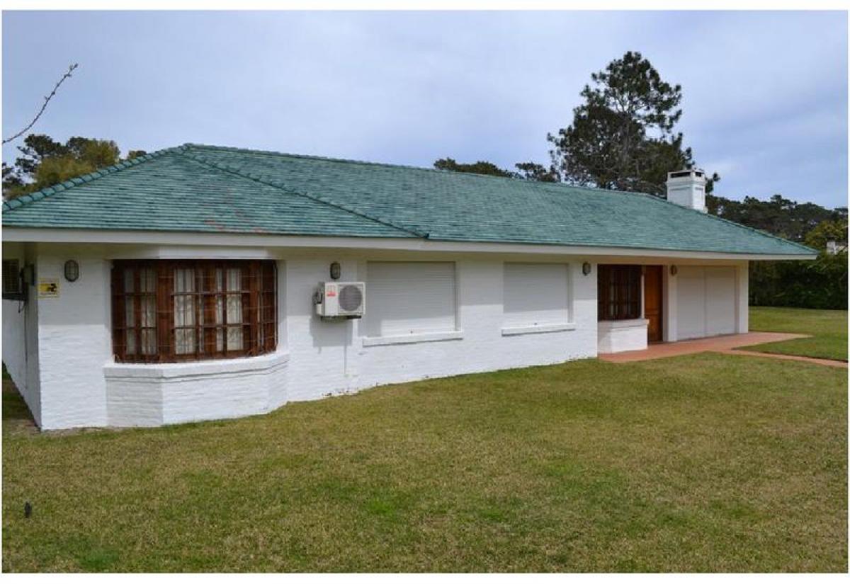 5 bedrooms House in Maldonado, Uruguay No. 6536