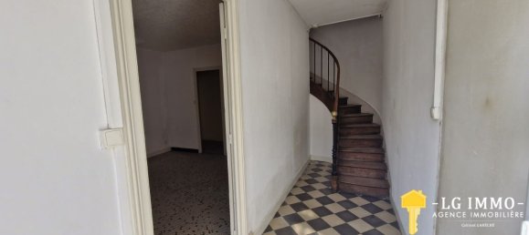 2 bedrooms House in Charente-Maritime, France No. 302619 4