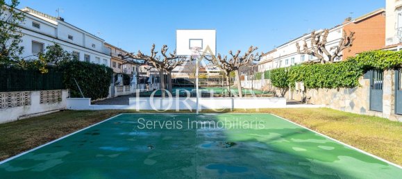 Adosado de 4 dormitorios en Reus, Spain No. 146362 78