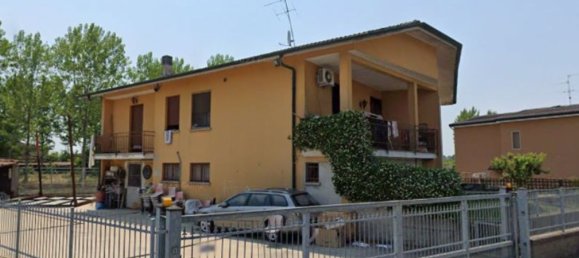 6 rooms House in Spino d'Adda, Italy No. 4039 2